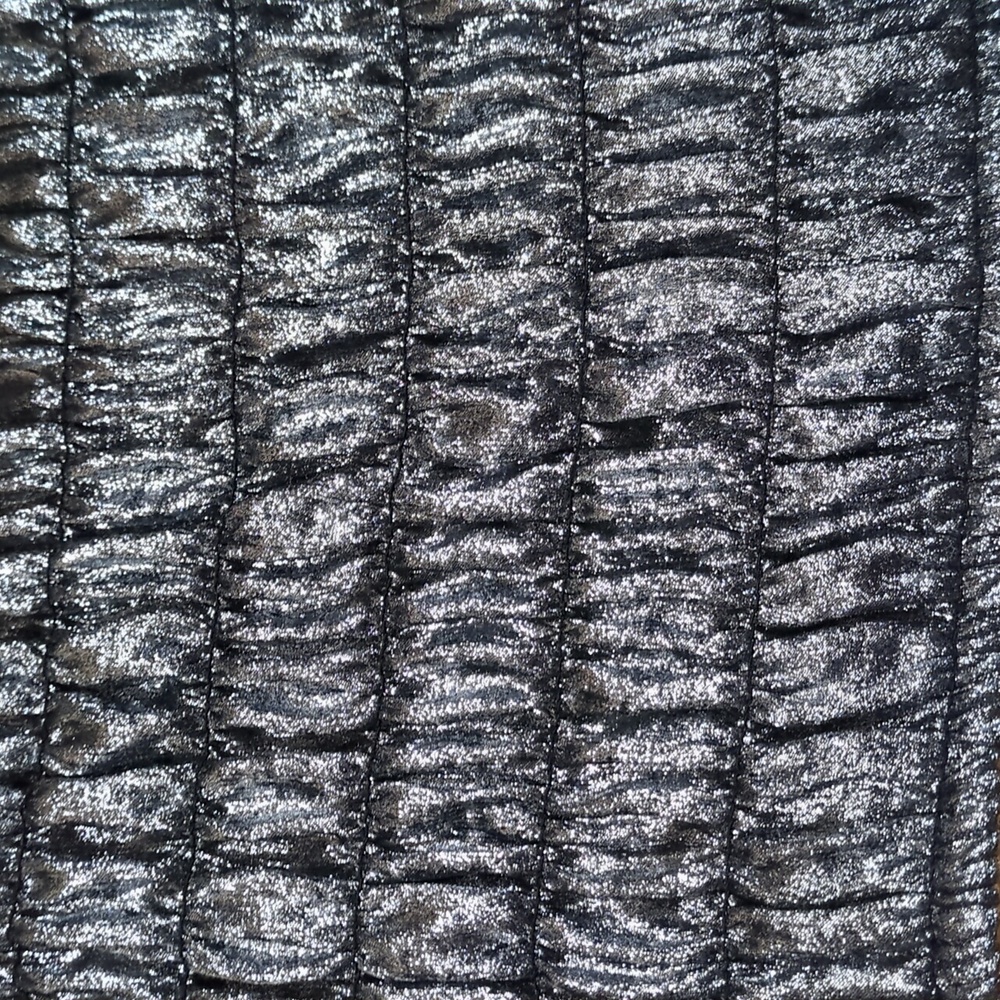 silver metallic strappy smocked top. 2XL - Picture 3 of 8